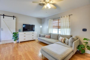 Pet-Friendly Palmetto Home - 3 Mi to Riverwalk!